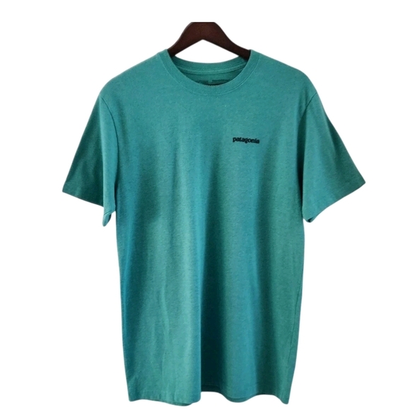 Patagonia Other - Patagonia Mountain Logo Responsibili-tee T-Shirt Adult Medium Green Regular Fit